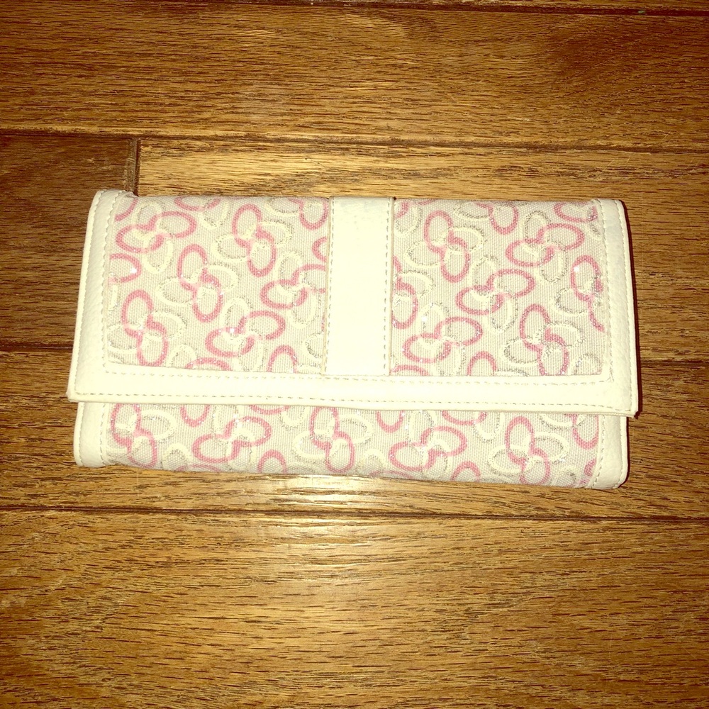 Cute Pink and White Wallet!